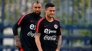 Herrera: Las comparaciones entre Vidal y Aránguiz son absurdas e innecesarias