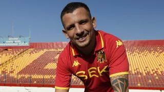 Vecchio en su vuelta a U. Española: Me siento como en casa, la vida me da una revancha