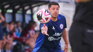 Con varias sorpresas: Nicolás Córdova entregó la nómina de La Roja para las últimas dos fechas Eliminatorias