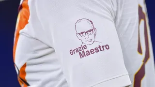 ¡Grazie Maestro! AS Roma homenajeó al fallecido Ennio Morricone en el partido contra Parma