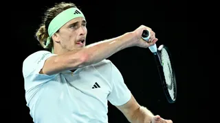 Zverev apagó la reacción de Alcaraz y entró a semifinales en Australia