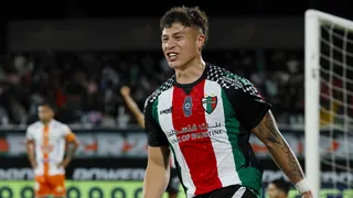 Palestino golpea fuerte en La Cisterna: derrota a Cobresal en un partido lleno de goles