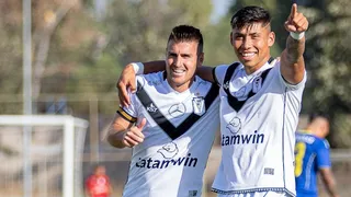 Santiago Morning derrotó a Barnechea y tomó aire con su segundo triunfo en la Primera B