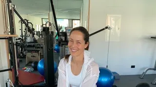 Ana Ivanovic mostró sus ejercicios favoritos para pasar la cuarentena