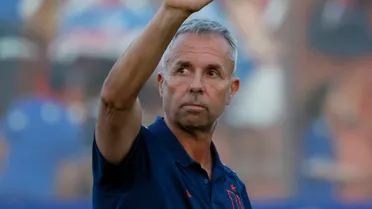 La U de Chile fija el día decisivo: la reunión que puede sellar la salida de Gustavo Álvarez