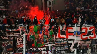 Colo Colo recibió una nueva multa millonaria por el mal comportamiento de sus hinchas