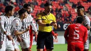 Con un feroz error arbitral de por medio: Deportes La Serena rescató un empate en su visita a U. La Calera