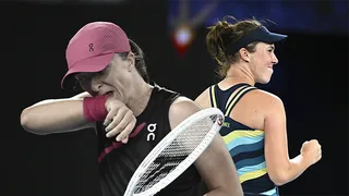 Linda Noskova dio el batacazo al eliminar a Iga Swiatek en el Abierto de Australia