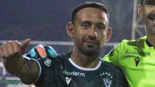 Marcelo Cañete decretó el triunfo de Wanderers en la última jugada ante Santa Cruz