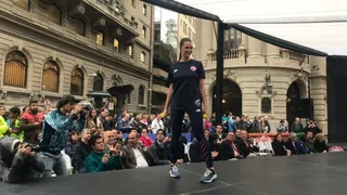 Team Chile presentó nueva indumentaria para los Juegos Panamericanos con llamativo desfile