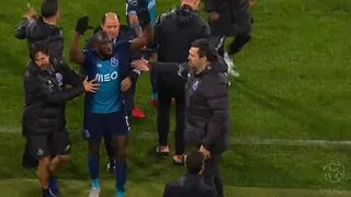 Jugador de Porto abandonó la cancha tras sufrir violencia racista