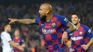 Encuesta de diario catalán muestra que gran mayoría de hinchas quiere que Vidal siga en Barcelona