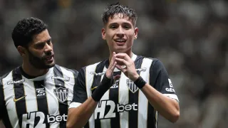 Adelantan una fuerte disputa de Colo Colo, la U y la UC por un refuerzo desde Brasil