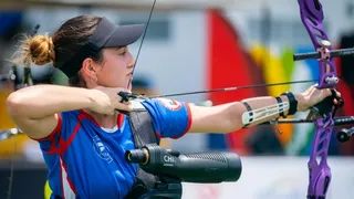 Arquera Fernanda Andrades y esquiadora Agustina Varas sumaron oro en los Boliviarianos