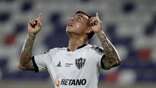 La ley del ex: Eduardo Vargas le anotó al aproblemado Gremio en el Brasileirao