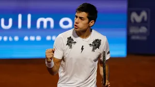 Cristian Garín avanza a cuartos de final en Estoril tras durísimo encuentro frente a Fils