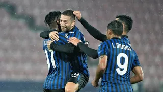 Duvan Zapata y “Papu” Gómez lideraron la goleada de Atalanta a Midtjylland en Champions