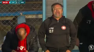 “Negro de m…”: Ricardo Caruso Lombardi estalló al ser expulsado en el fútbol uruguayo