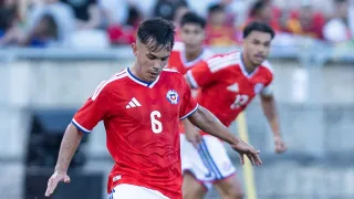 La Roja dice no a club argentino: chileno se perderá una final por la gira