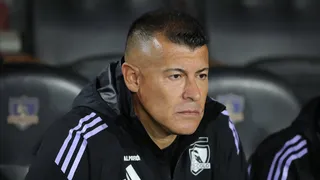 🧨 El silencio que puede costar caro: Almirón rompe el protocolo y se expone a castigo pese a la goleada de Colo Colo