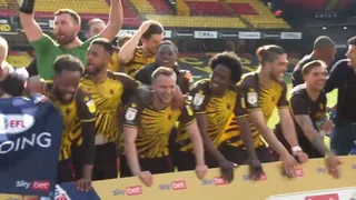 El jubiloso festejo de Watford tras abrochar el ascenso a la Premier