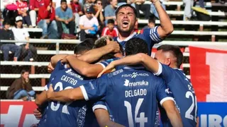 Osorno derrotó en vibrante definición a penales a Valdivia y avanzó en la Copa Chile
