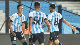 Racing de Gabriel Arias y Eugenio Mena volvió al triunfo en la liga argentina con goleada sobre Lanús