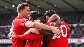 Nottingham Forest tumbó a Leeds y se alejó del fondo de la tabla en la Premier