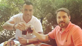 Hinchas se dividen entre críticas y defensas para Paredes tras reunión con ex líder de la Garra Blanca