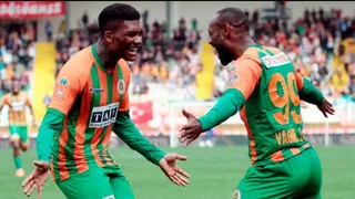 Junior Fernandes dejó inmóvil al arquero de Akhisar en la goleada de Alanyaspor