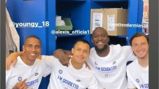 La simpática imagen de Alexis Sánchez en el vestuario de Inter de Milán