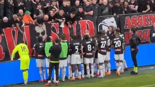 ¡Increíble! Los ultra de AC Milan realizaron un apriete al plantel al borde de la cancha