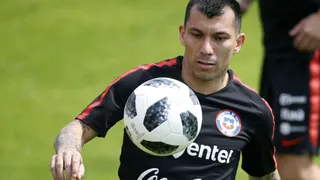 Gary Medel visitó San Carlos de Apoquindo: El estilo da igual, lo importante es ganar