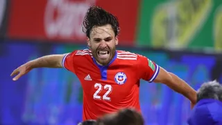 Peluquero de Brereton: Siempre me comenta la emoción de ir a Chile y representar a su país