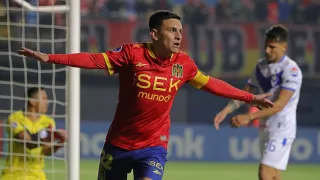 La decisión que sorprende en Unión Española: ¿qué pasará con Pablo Aránguiz?