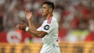 “Es impresionante”: la tremenda ovación que recibió Alexis Sánchez en duelo de Sevilla