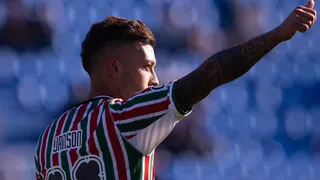 Vélez Sarsfield aplastó a Estudiantes y se alejó de los últimos puestos en Argentina