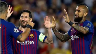 Lionel Messi firmó su triplete ante PSV tras gran jugada que inició Arturo Vidal