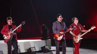 Los Tres, Sebastián Yatra, Los Bunkers y Los Jaivas animaron la ceremonia de Santiago 2023