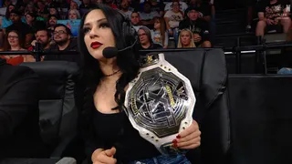 Stephanie Vaquer sorprende al elegir contra quién defender el título femenino de NXT en Stand & Deliver