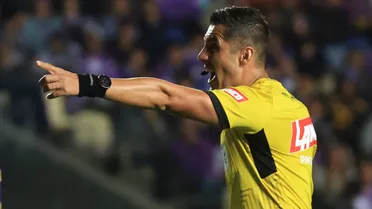 Dirigirá a un anfitrión: FIFA confirma debut de árbitro chileno en el Mundial 2026 