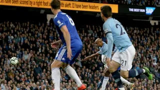 El impresionante golazo de Vincent Kompany que acercó al título a Manchester City