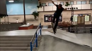 Tony Hawk entrena para los Juegos Olímpicos de Tokio a su 50 años