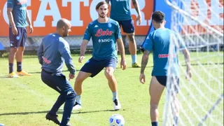 ¿Quién entiende? Nápoles no viaja a Turín, pero Juventus y la Serie A confirman partido