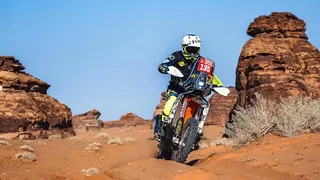 Piloto quedó en coma inducido por grave caída en la segunda etapa del Dakar