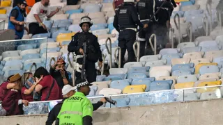 Caos en el Maracaná: disturbios en el duelo de posibles rivales de U de Chile en Sudamericana