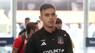 El plantel de Colo Colo viajó a Paraguay para duelo ante Trinidense