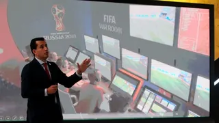 Plantel de Unión Española y periodistas del CDF fueron capacitados sobre el uso del VAR