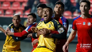 Coquimbo Unido hundió a Unión La Calera y acecha al puntero en el Campeonato Nacional