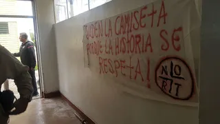 Hinchas de Universitario amenazan a Nicolás Córdova